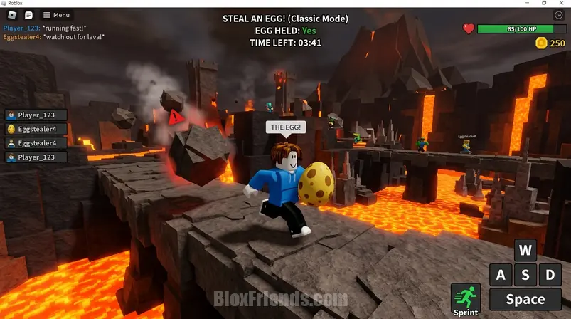 Captura de tela autêntica do jogo Steal An Egg no Roblox, mostrando um personagem blocky correndo com um ovo roubado em um bioma perigoso.